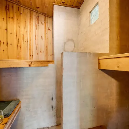 Hilde - 350m To The Fjord By Interhome