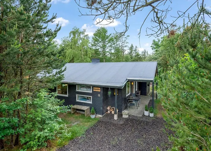 Hilde - 350m To The Fjord By Interhome