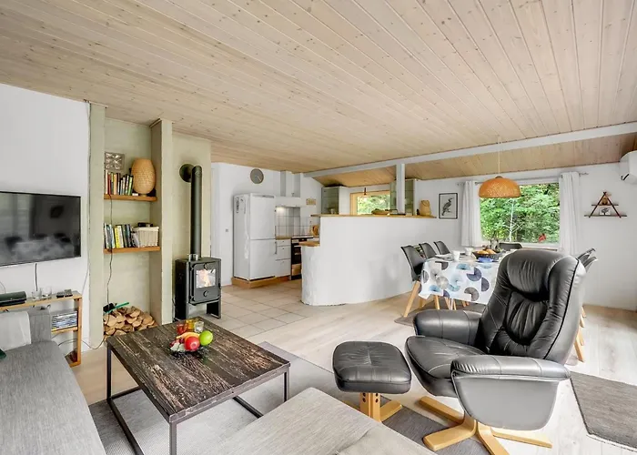 בית נופש Hilde - 350m To The Fjord By Interhome